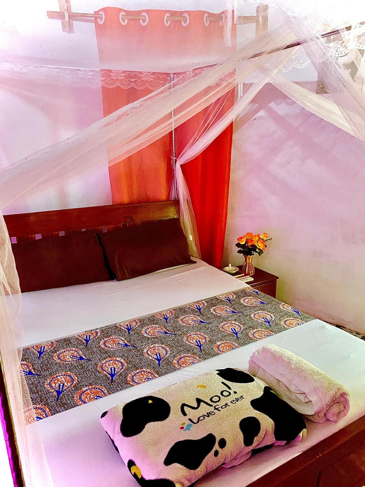 شاطئ دياني African Hut Tiny Cottage المظهر الخارجي الصورة
